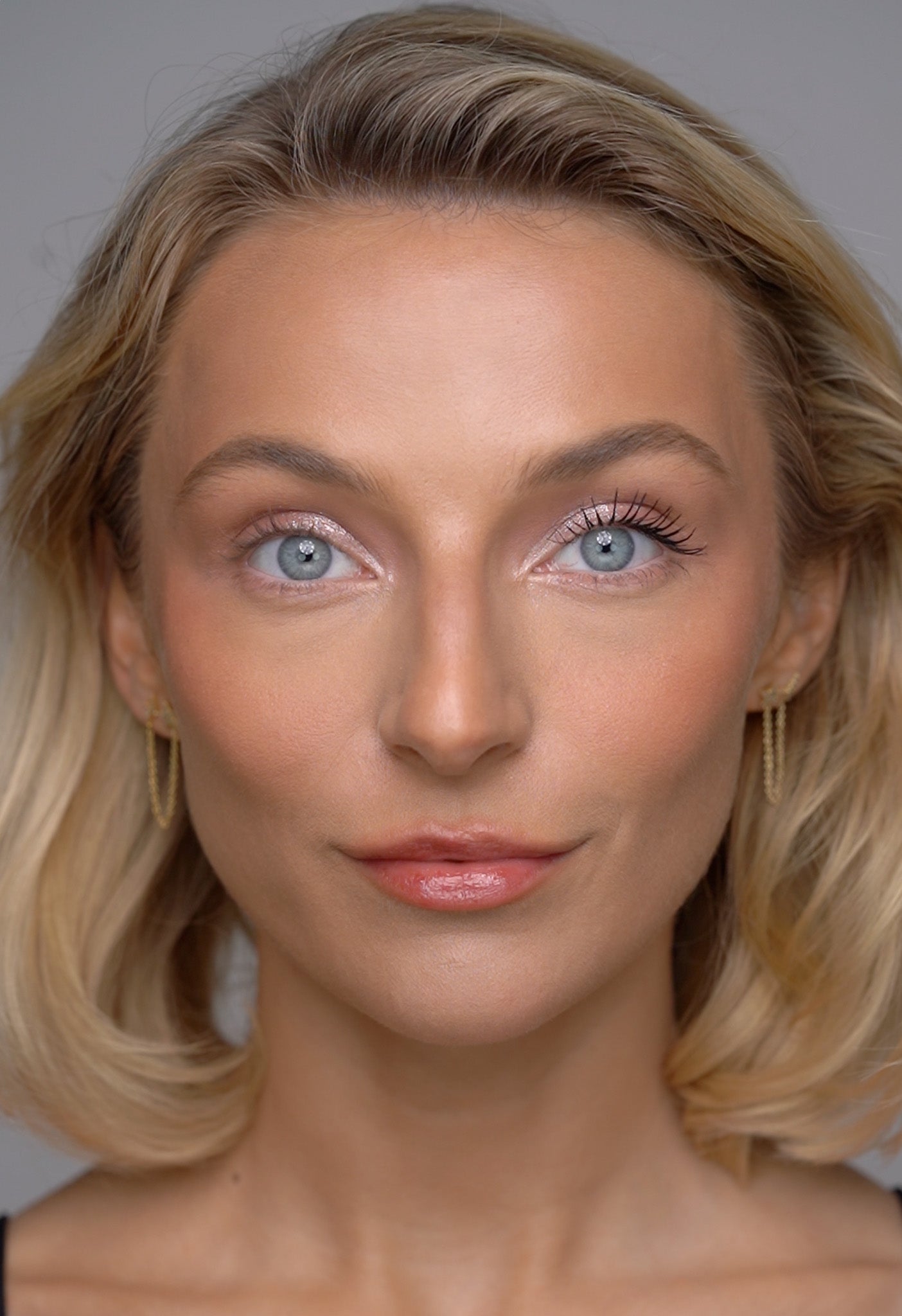 QUEEN MUSIA - MASCARA 2053